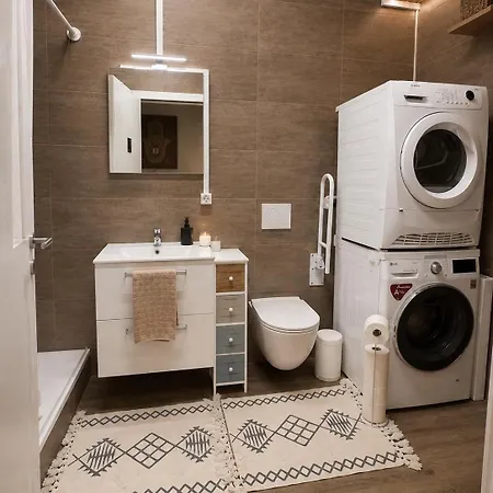 بيت ضيافة Loveroom & Jacuzzi Collombey-Muraz